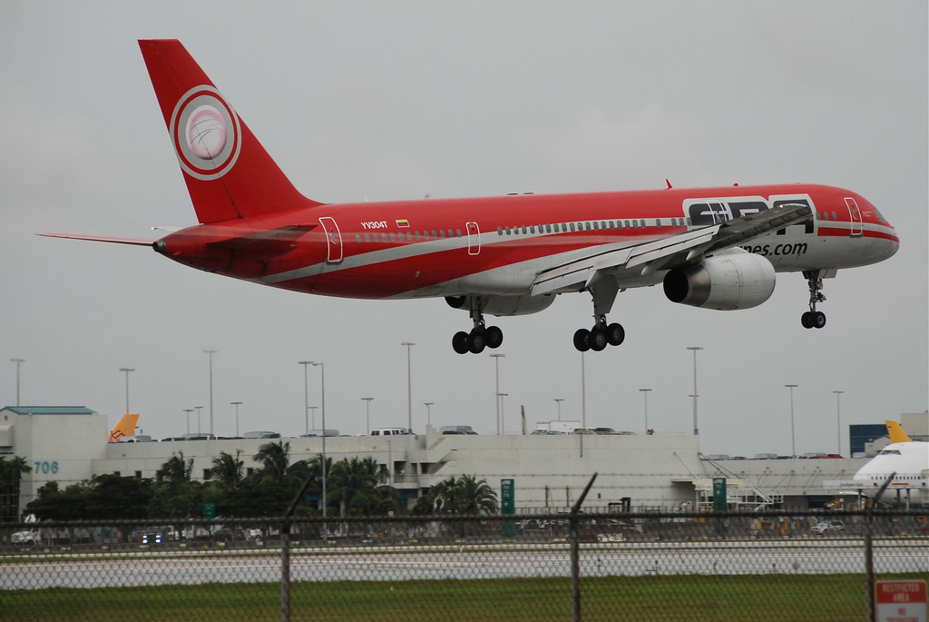 Photo of SBA Airlines YV304T, Boeing 757-200