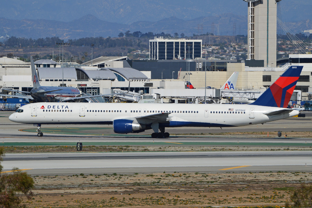 Photo of Delta Airlines N593NW, Boeing 757-300