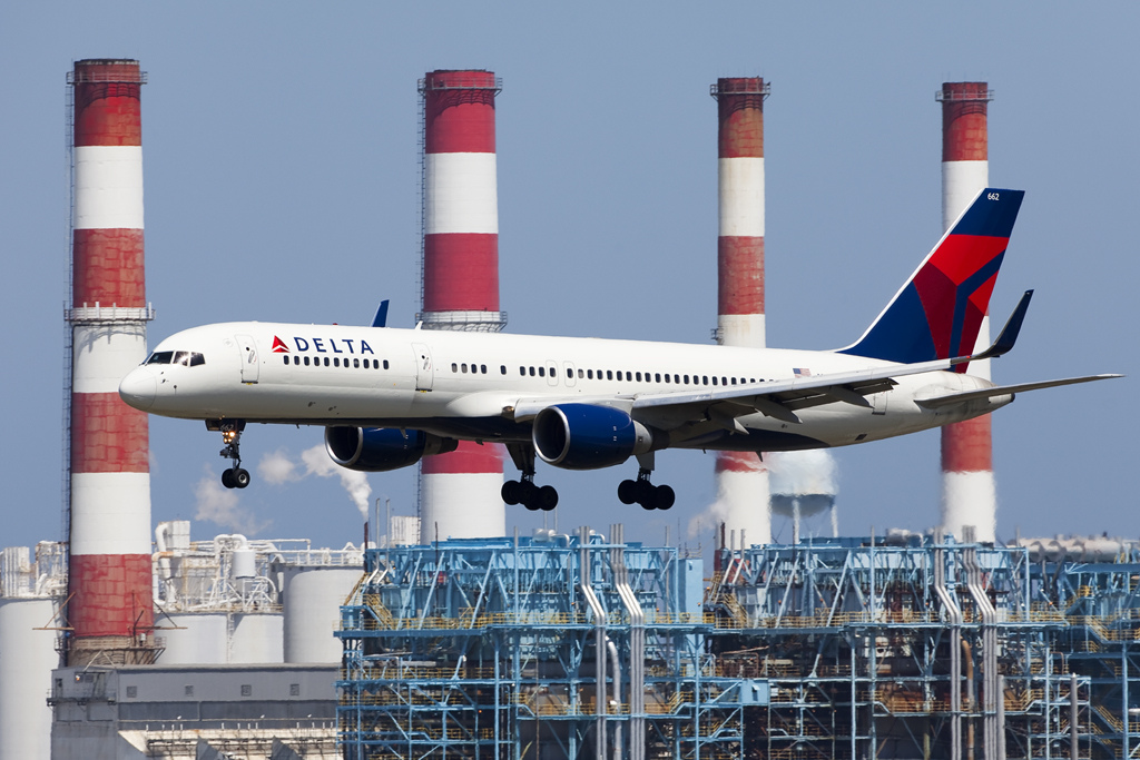 Photo of Delta Airlines N662DN, Boeing 757-200