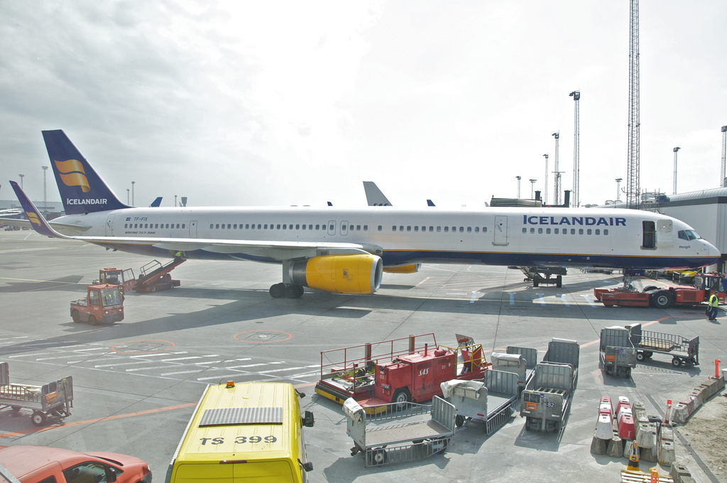 Photo of Icelandair TF-FIX, Boeing 757-300