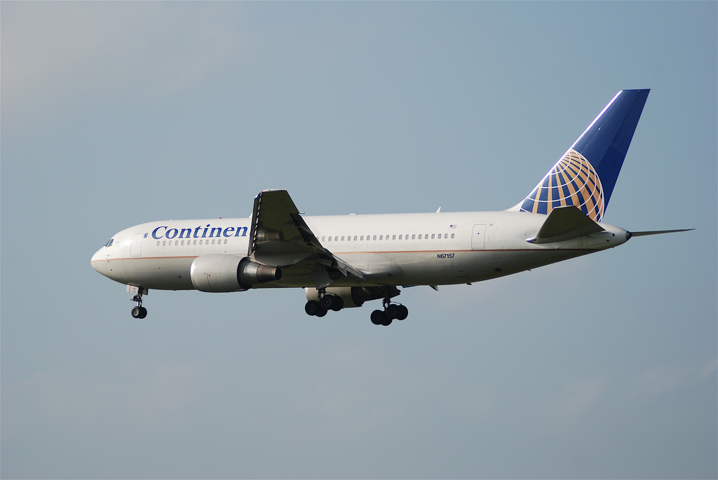 Photo of Omni Air International N234AX, Boeing 767-200