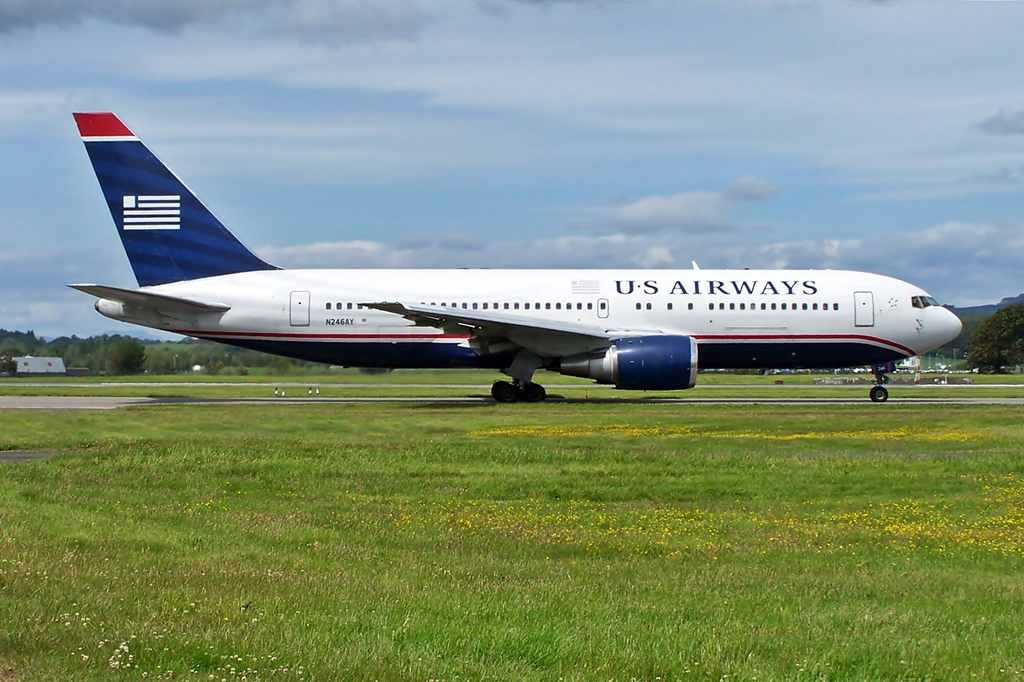 Photo of US Airways N246AY, Boeing 767-200