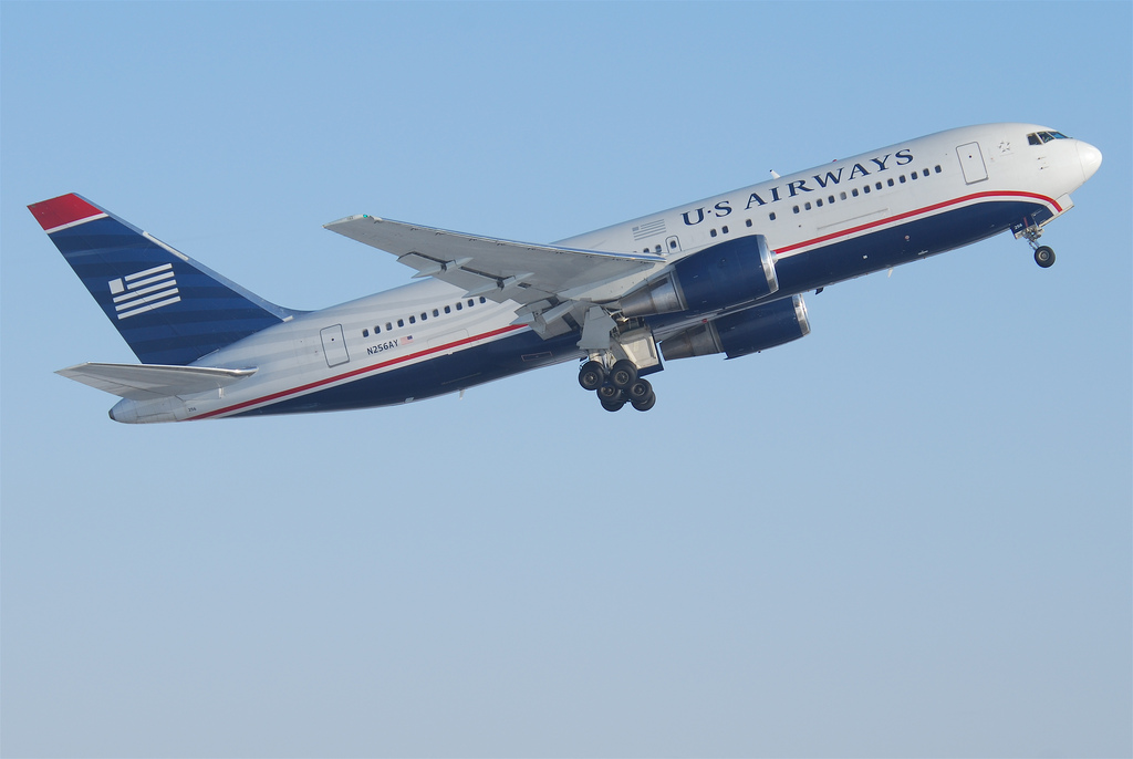 Photo of US Airways N256AY, Boeing 767-200