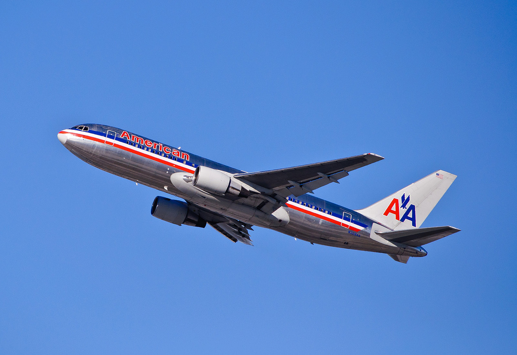 Photo of American Airlines N329AA, Boeing 767-200