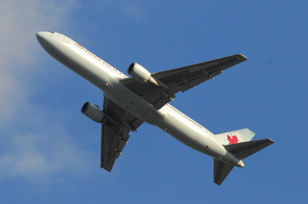 Photo of Air Canada C-GEOQ, Boeing 767-300