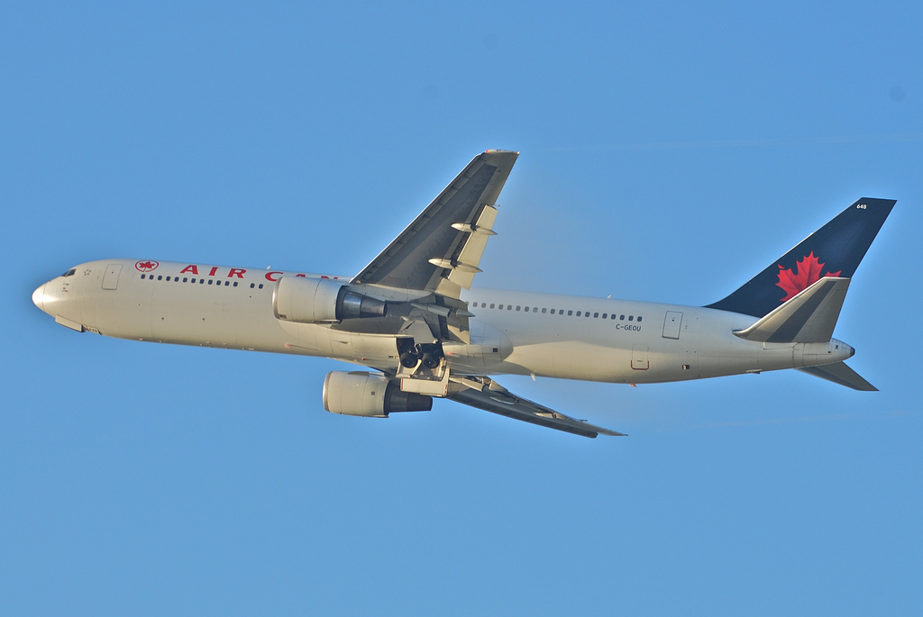 Photo of Air Canada C-GEOU, Boeing 767-300