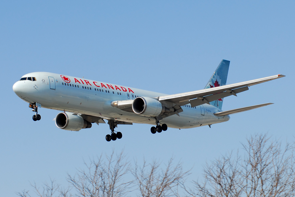Photo of Air Canada Rouge C-GHLA, Boeing 767-300
