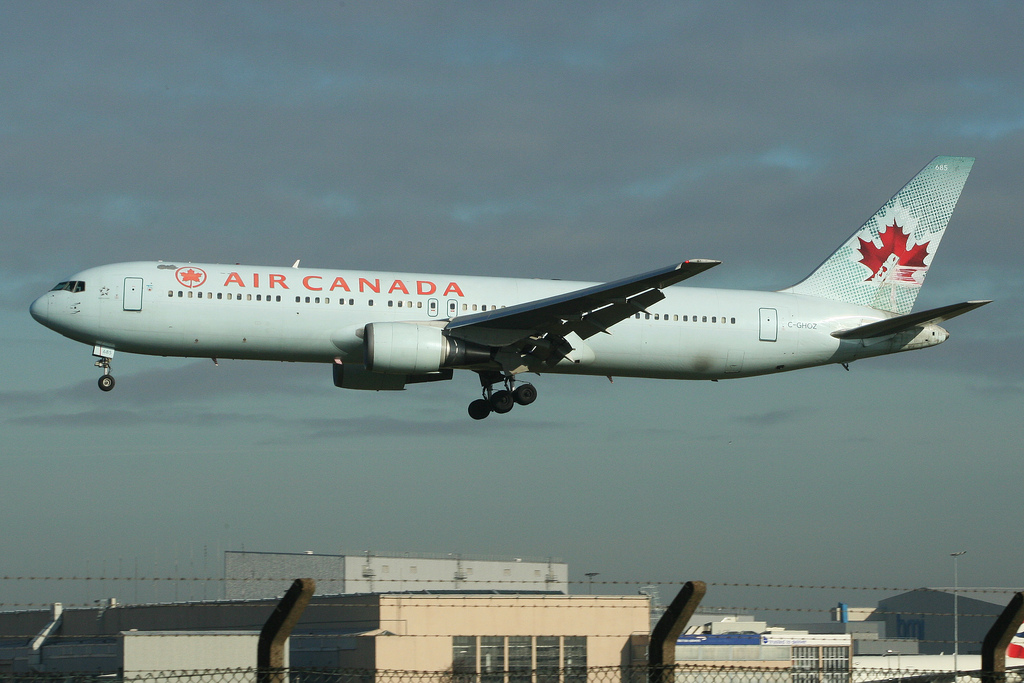 Photo of Air Canada C-GHOZ, Boeing 767-300