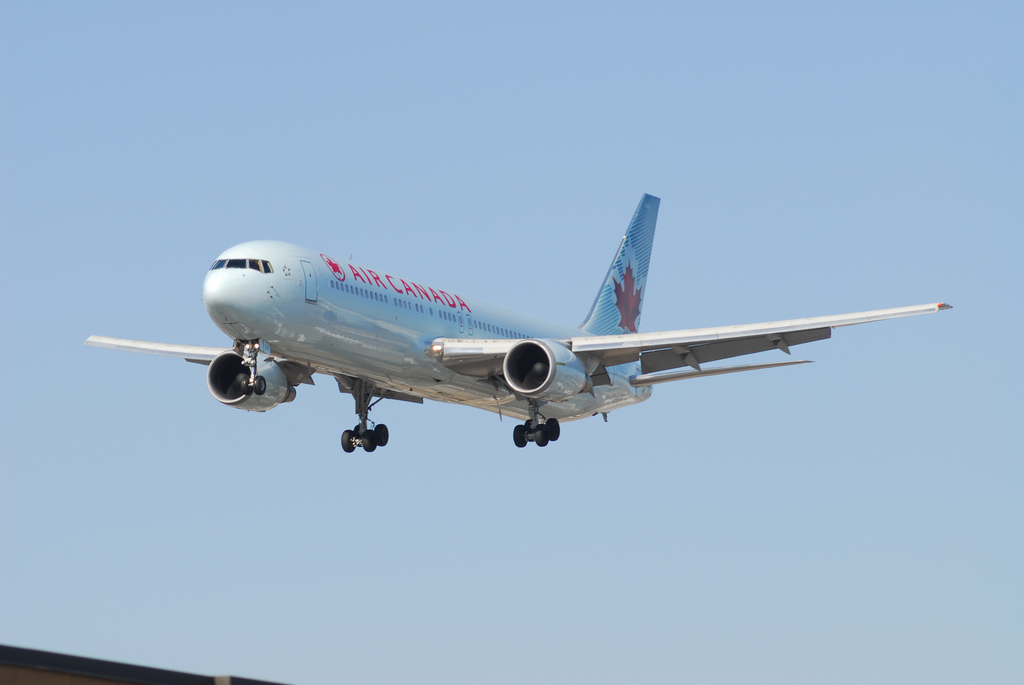 Photo of Air Canada C-GLCA, Boeing 767-300