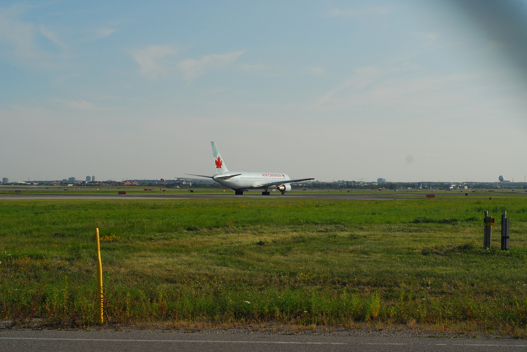 Photo of Air Canada C-GLCA, Boeing 767-300
