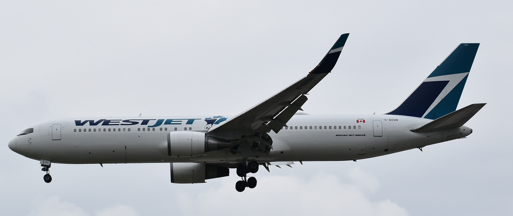 Photo of Westjet Airlines C-GOGN, Boeing 767-300