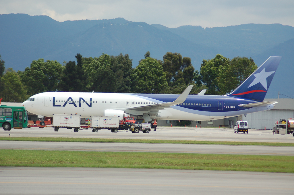 Photo of LAN Airlines CC-CXK, Boeing 767-300