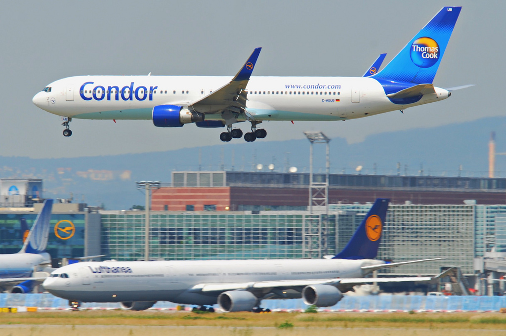 Photo of Condor D-ABUB, Boeing 767-300