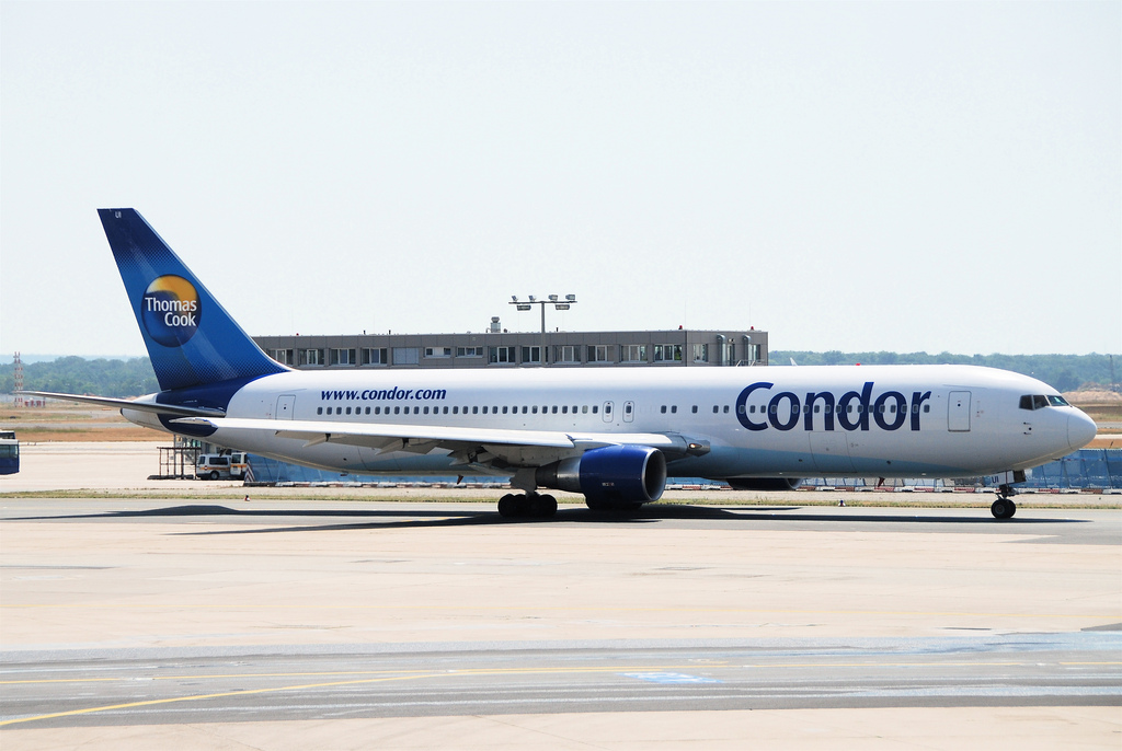 Photo of Condor D-ABUI, Boeing 767-300