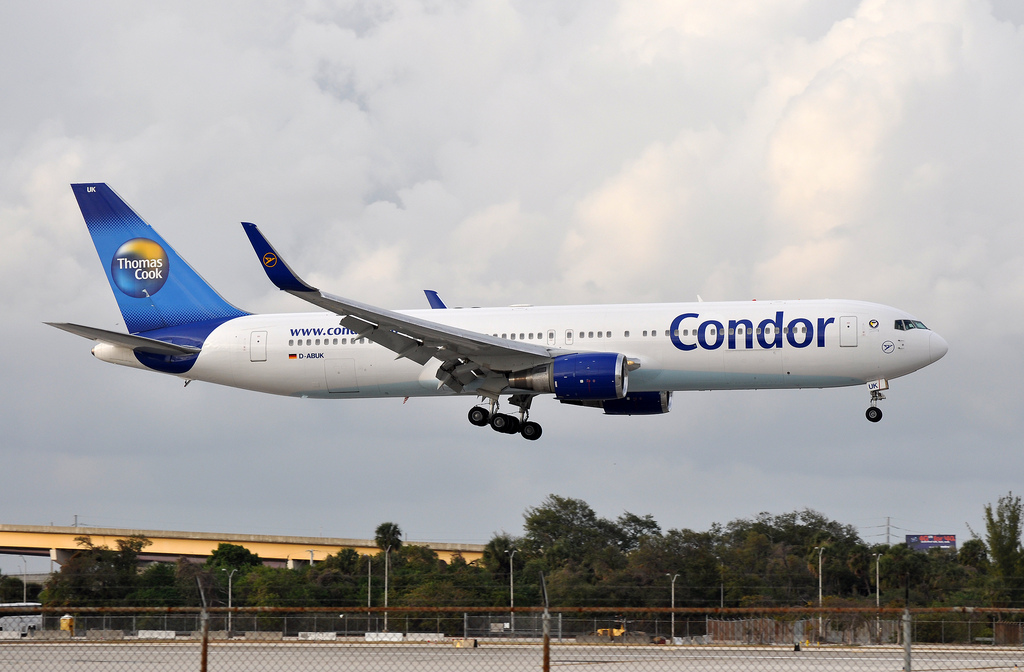 Photo of Condor D-ABUK, Boeing 767-300