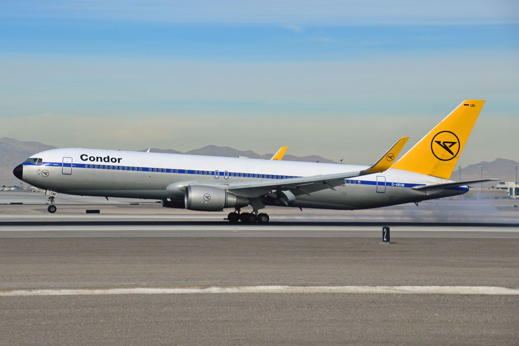Photo of Condor D-ABUM, Boeing 767-300