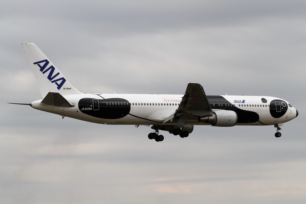Photo of ANA All Nippon Airways JA606A, Boeing 767-300