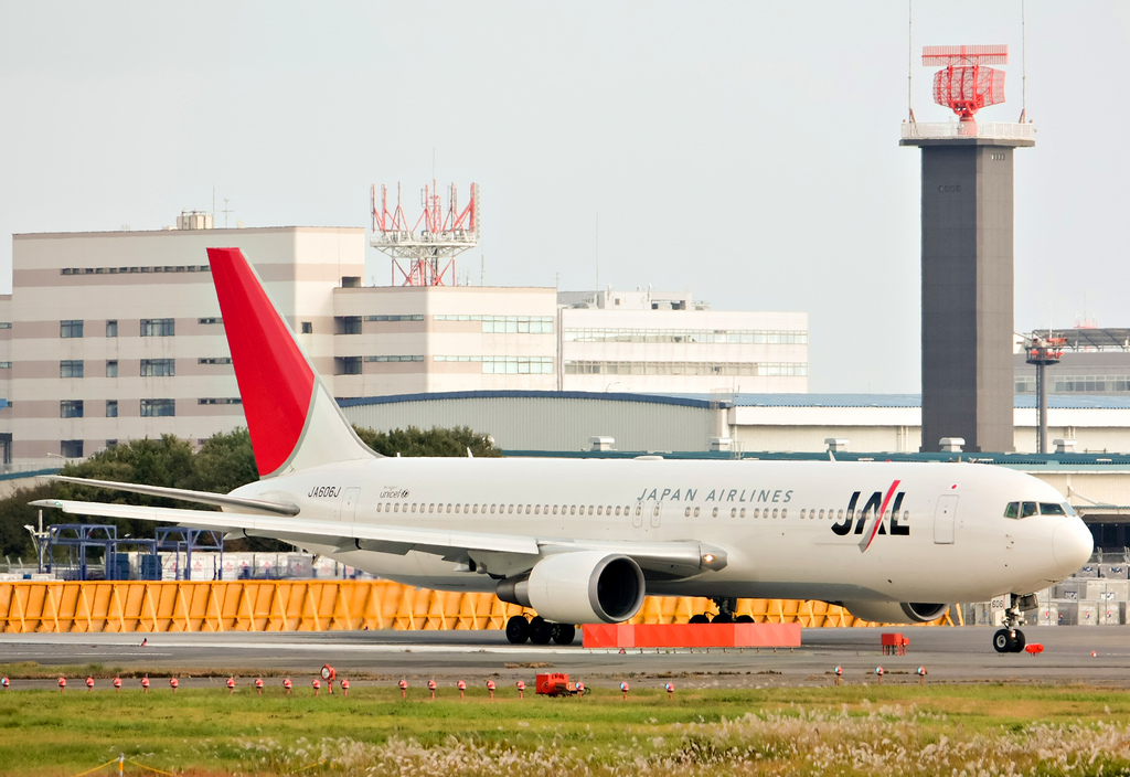 Photo of JAL Japan Airlines JA606J, Boeing 767-300