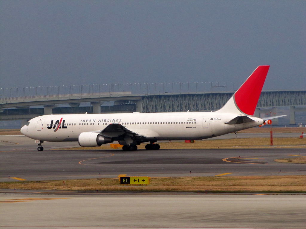 Photo of JAL Japan Airlines JA620J, Boeing 767-300