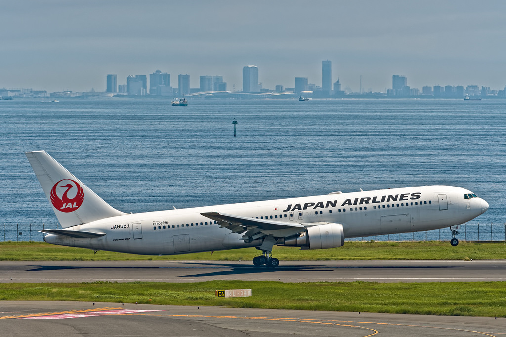 Photo of JAL Japan Airlines JA658J, Boeing 767-300