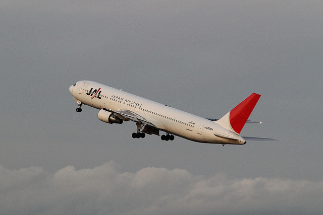 (Photo credit: Kentaro IEMOTO@Tokyo / Flickr / License: CC by-sa) Photo of JA8364