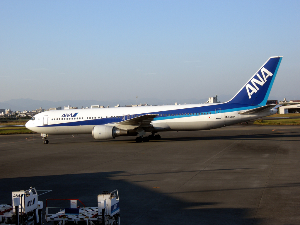 Photo of ANA All Nippon Airways JA8569, Boeing 767-300