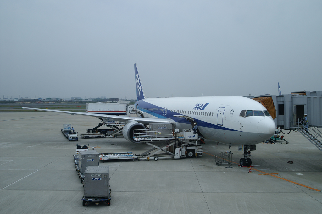 Photo of ANA All Nippon Airways JA8669, Boeing 767-300