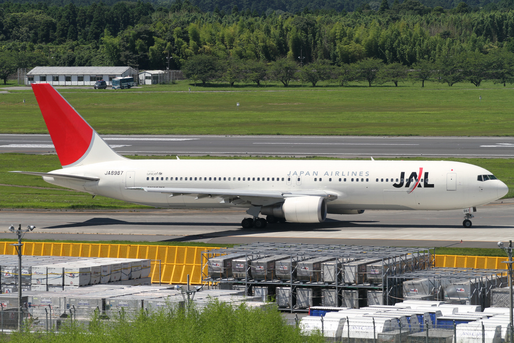 Photo of JAL Japan Airlines JA8987, Boeing 767-300