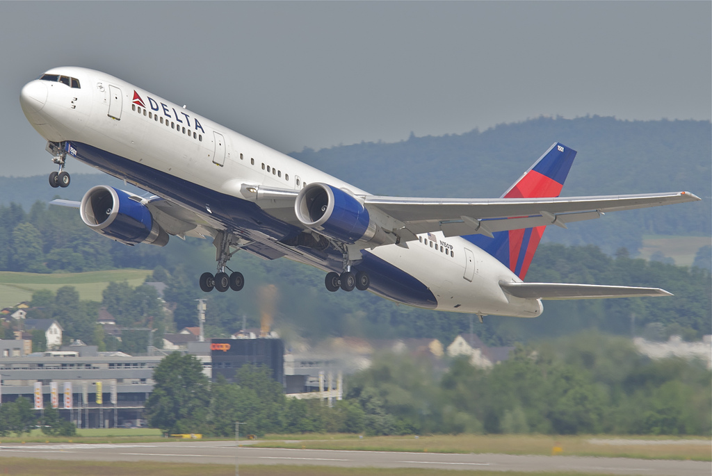 Photo of Delta Airlines N1501P, Boeing 767-300