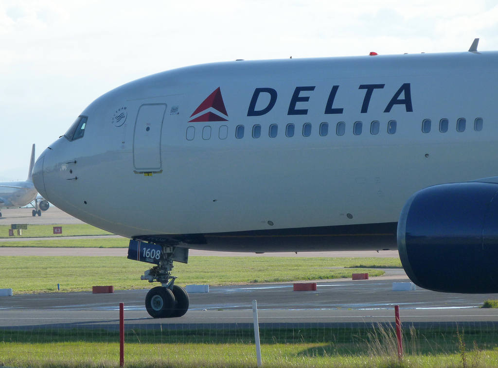 Photo of Delta Airlines N1608, Boeing 767-300