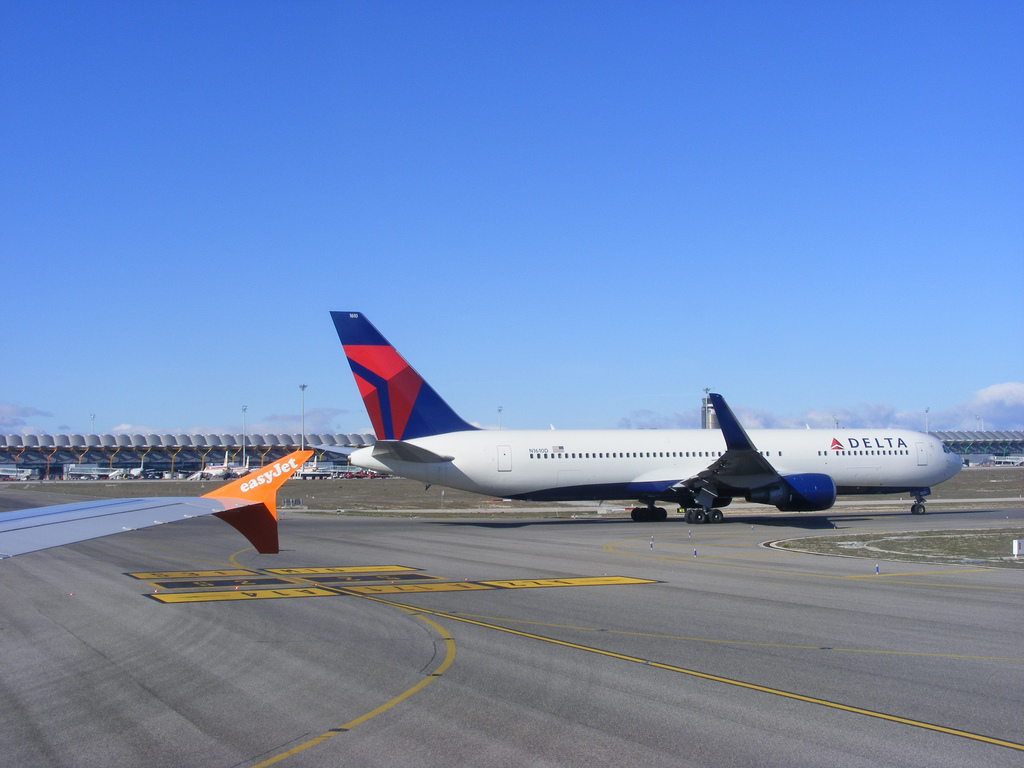 Photo of Delta Airlines N1610D, Boeing 767-300