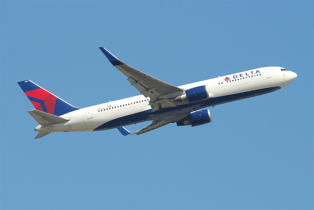 Photo of Delta Airlines N1612T, Boeing 767-300