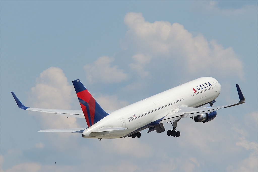 Photo of Delta Airlines N172DN, Boeing 767-300