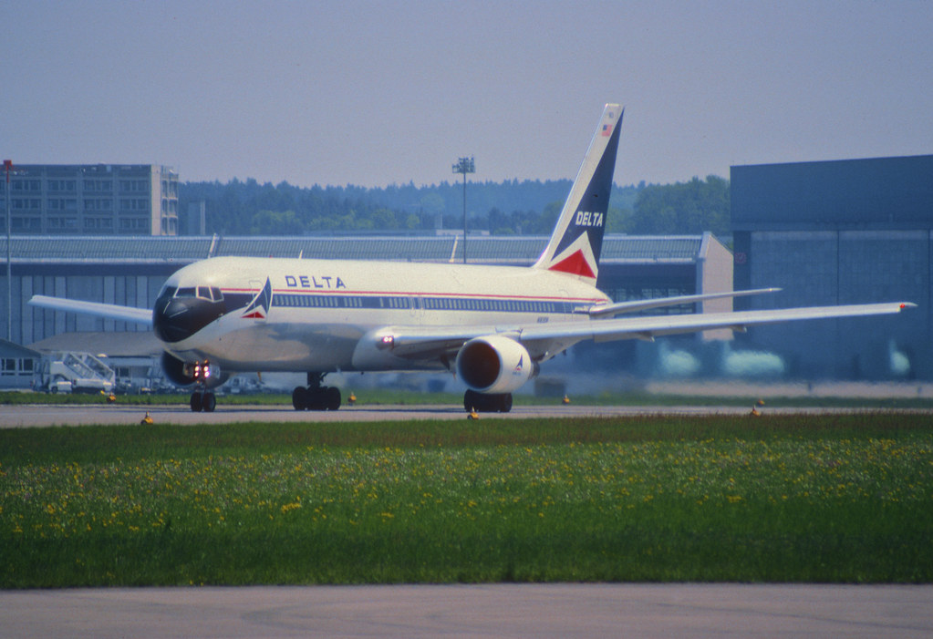 Photo of Delta Airlines N183DN, Boeing 767-300