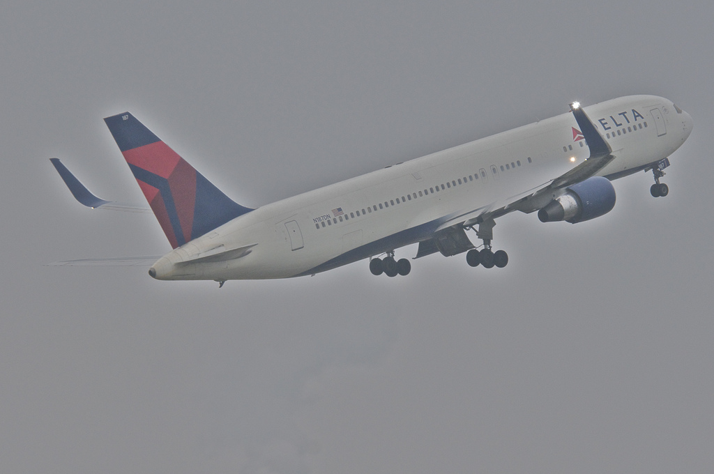 Photo of Delta Airlines N187DN, Boeing 767-300