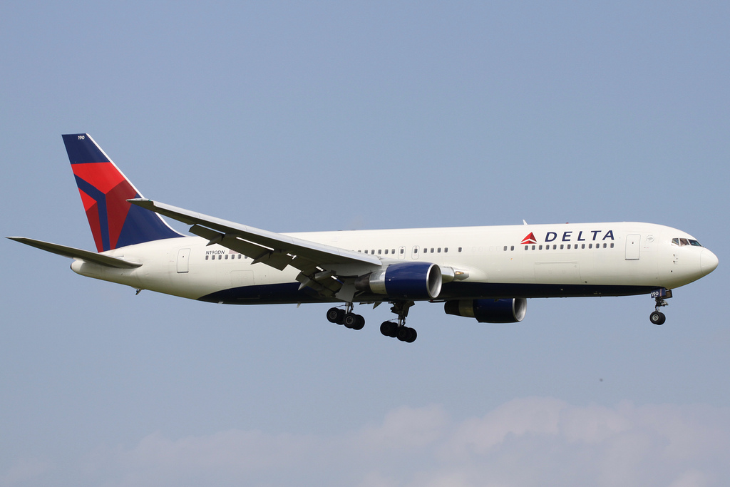 Photo of Delta Airlines N190DN, Boeing 767-300