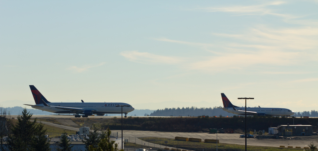 Photo of Delta Airlines N194DN, Boeing 767-300