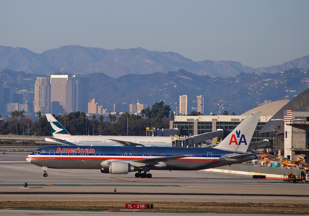 Photo of American Airlines N349AN, Boeing 767-300