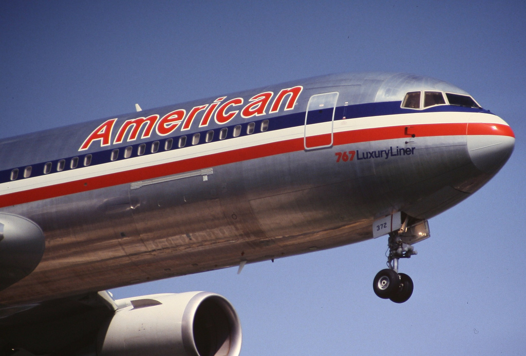 Photo of American Airlines N372AA, Boeing 767-300