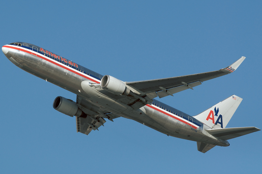 Photo of American Airlines N377AN, Boeing 767-300
