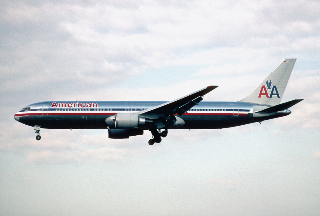 Photo of American Airlines N391AA, Boeing 767-300