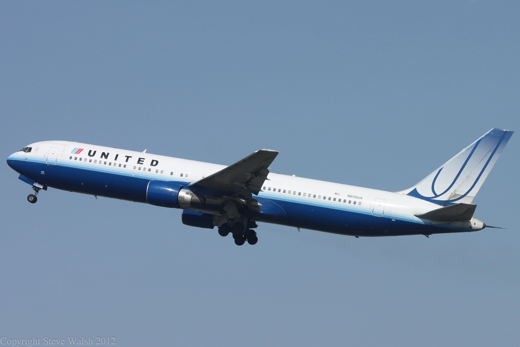 Photo of United N658UA, Boeing 767-300