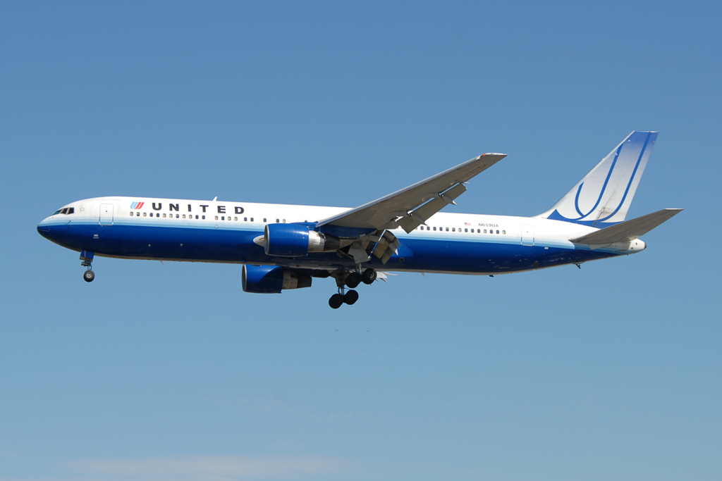 Photo of United N659UA, Boeing 767-300