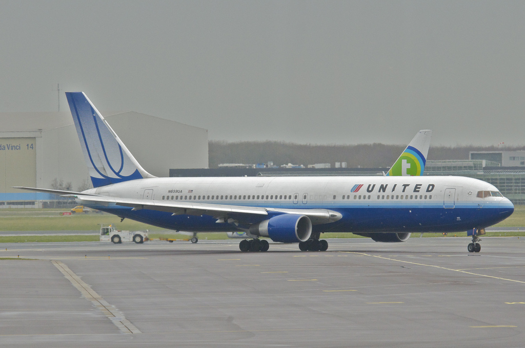 Photo of United N659UA, Boeing 767-300
