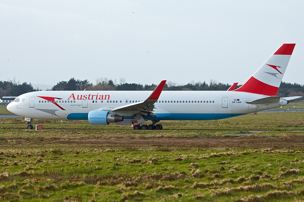 Photo of Austrian Airlines OE-LAW, Boeing 767-300