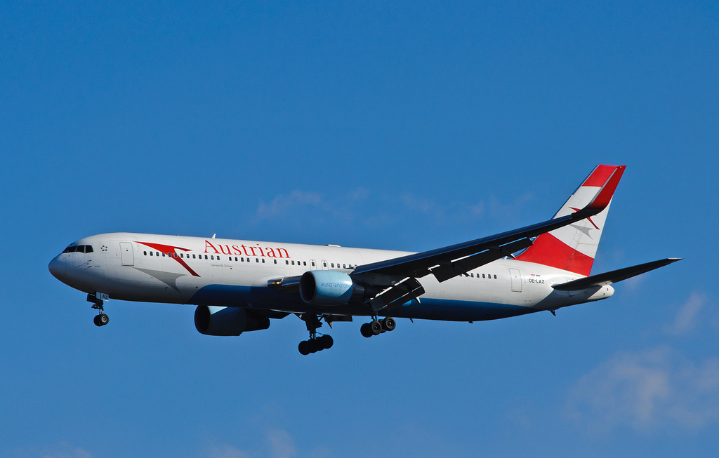 Photo of Austrian Airlines OE-LAZ, Boeing 767-300