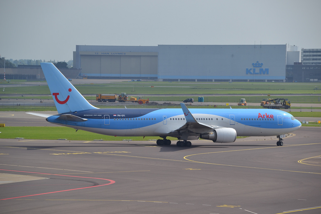 Photo of TUI Airlines Nederland PH-OYI, Boeing 767-300