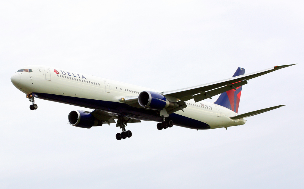 Photo of Delta Airlines N832MH, Boeing 767-400