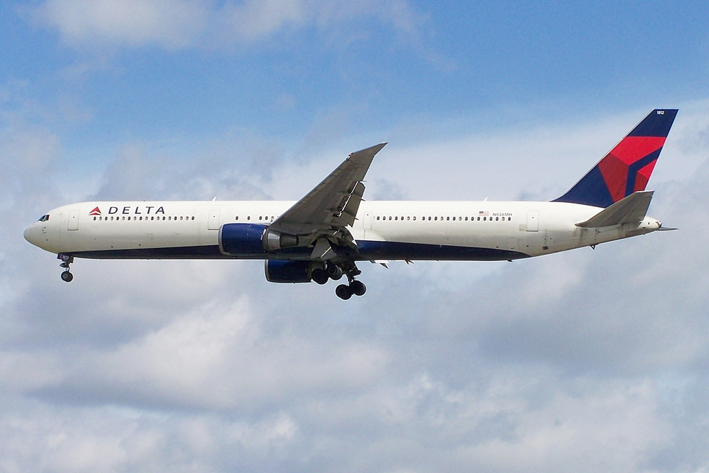 Photo of Delta Airlines N836MH, Boeing 767-400