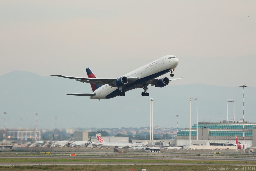 Photo of Delta Airlines N838MH, Boeing 767-400